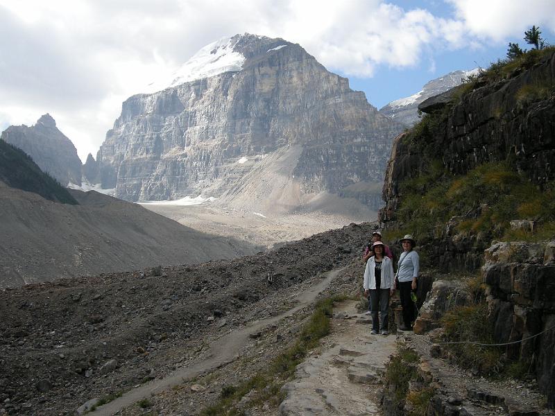 DSCN2110.JPG - Plain of the Six Glaciers hike