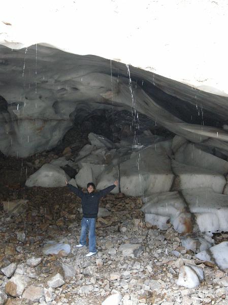 DSCN2176.JPG - An ice cavern